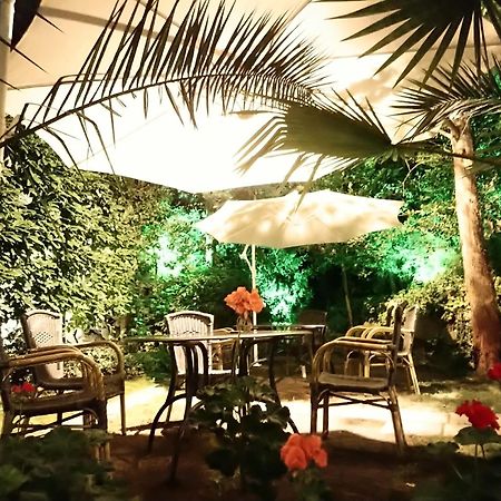 Park Hotel Amfora -Free Parking Vladaya Bagian luar foto